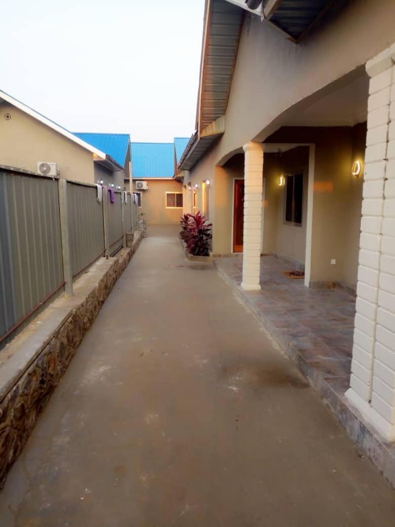 Colibri Inn Hotel Kolwezi Exterior foto
